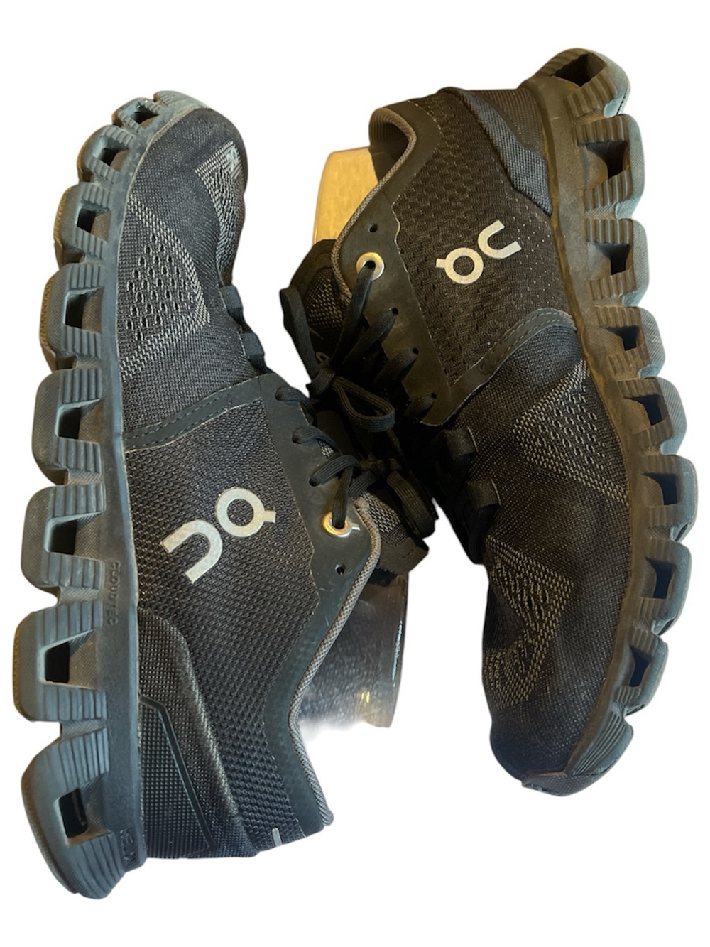 On Mens Cloud X Running Shoe Black Size 8.5 Wide